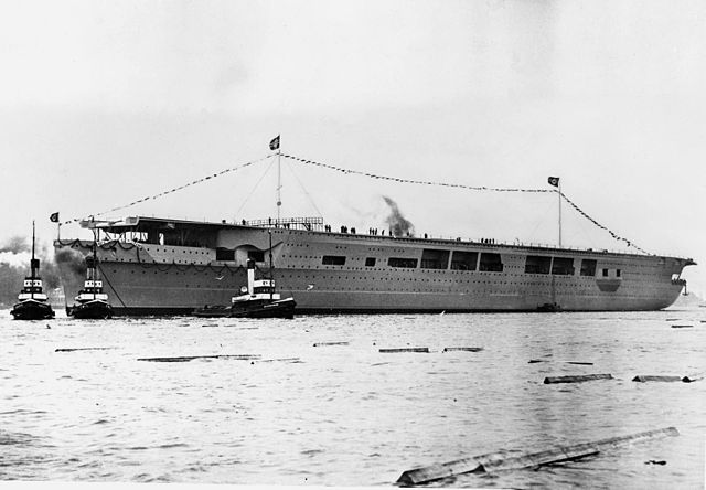 Graf-Zeppelin-launchDec1938