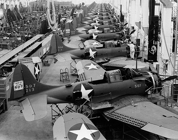 Production of the SBD-5 in Oklahoma Douglas plant, 1943